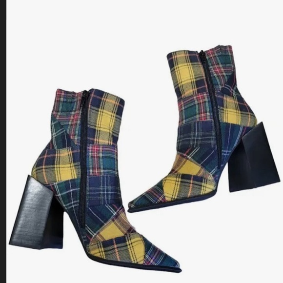 Jeffrey Campbell Shoes - Jeffrey Campbell Siren plaid patchwork bootie size 6